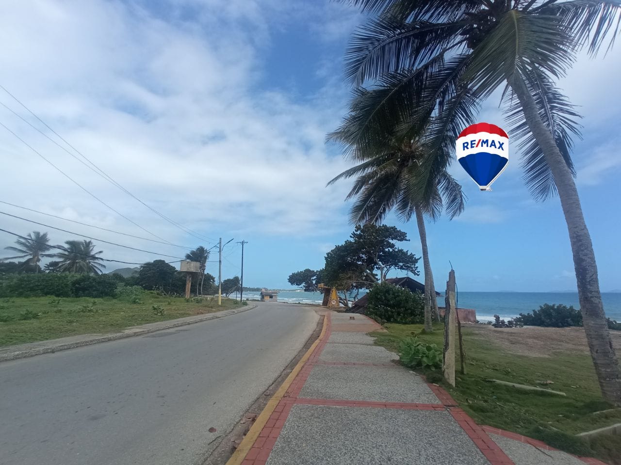 Terreno Con Vista Al Mar En El Cardón, Urb. Manantiales De Guayamuri Country Club. - Imagen 12