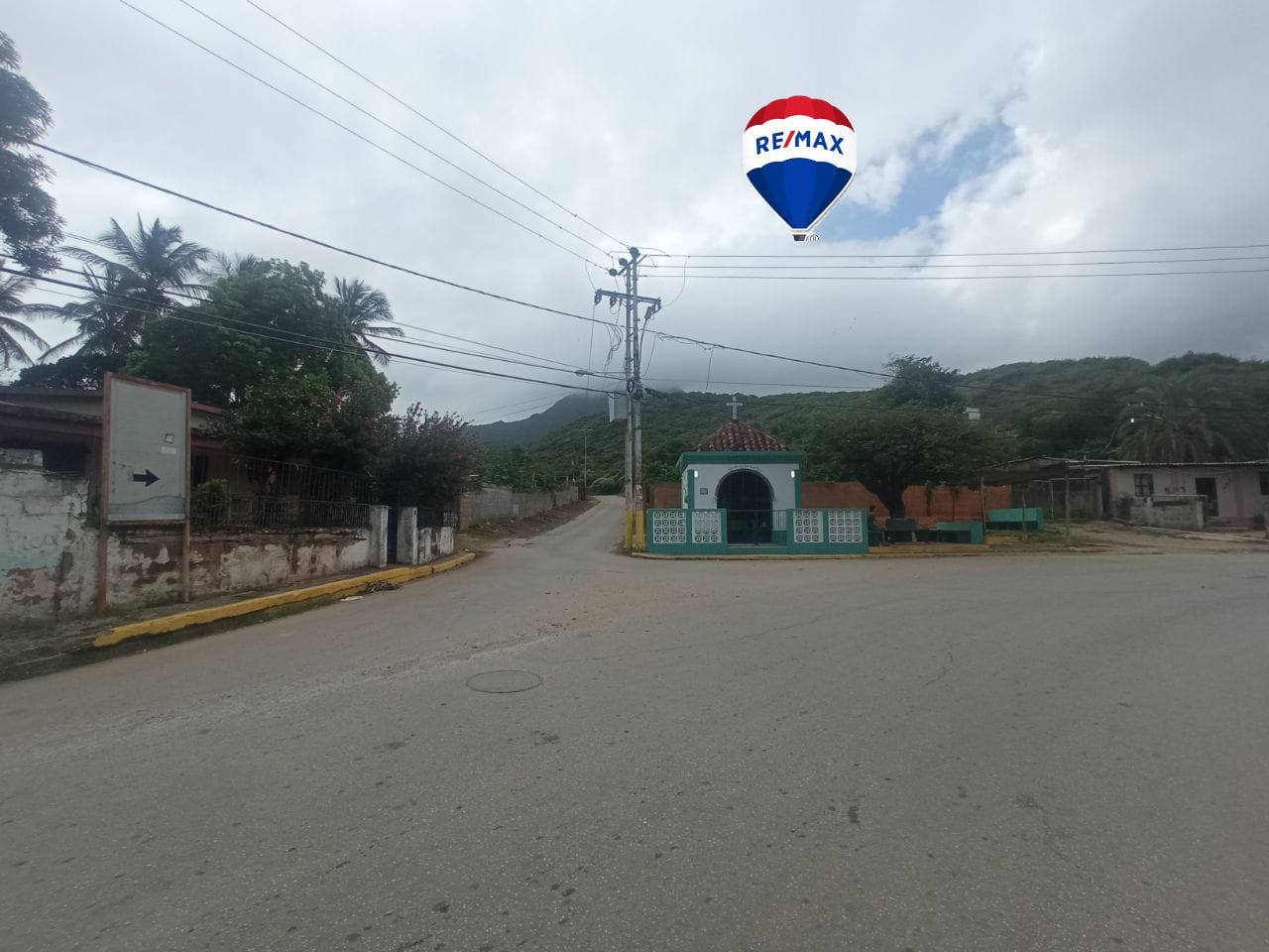 Terreno Con Vista Al Mar En El Cardón, Urb. Manantiales De Guayamuri Country Club. - Imagen 7