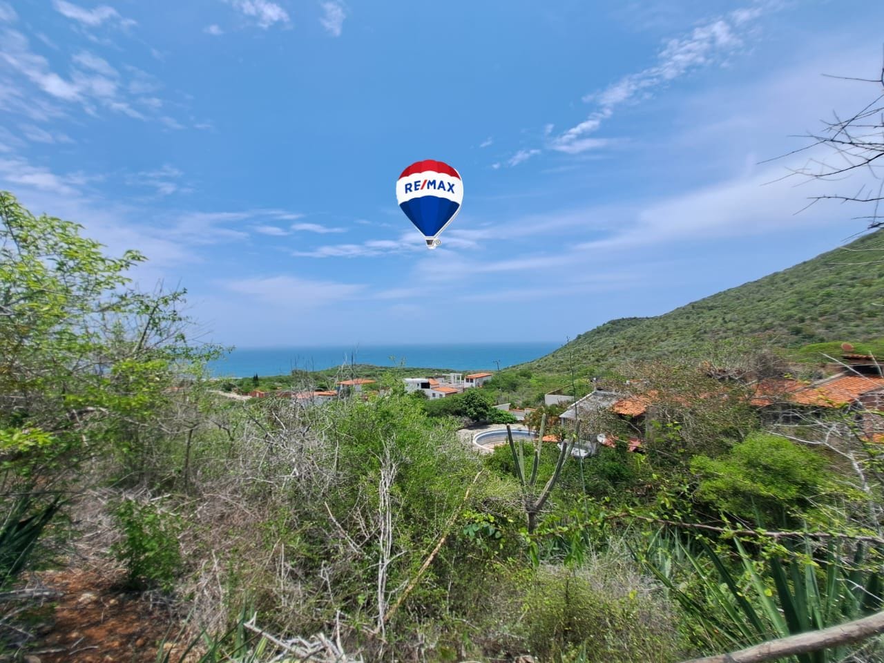 Terreno Con Vista Al Mar En El Cardón, Urb. Manantiales De Guayamuri Country Club. - Imagen 18