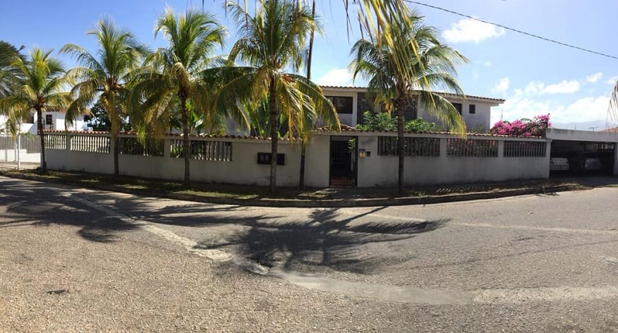 Casa, El Paraiso II, Maneiro. - Imagen 3