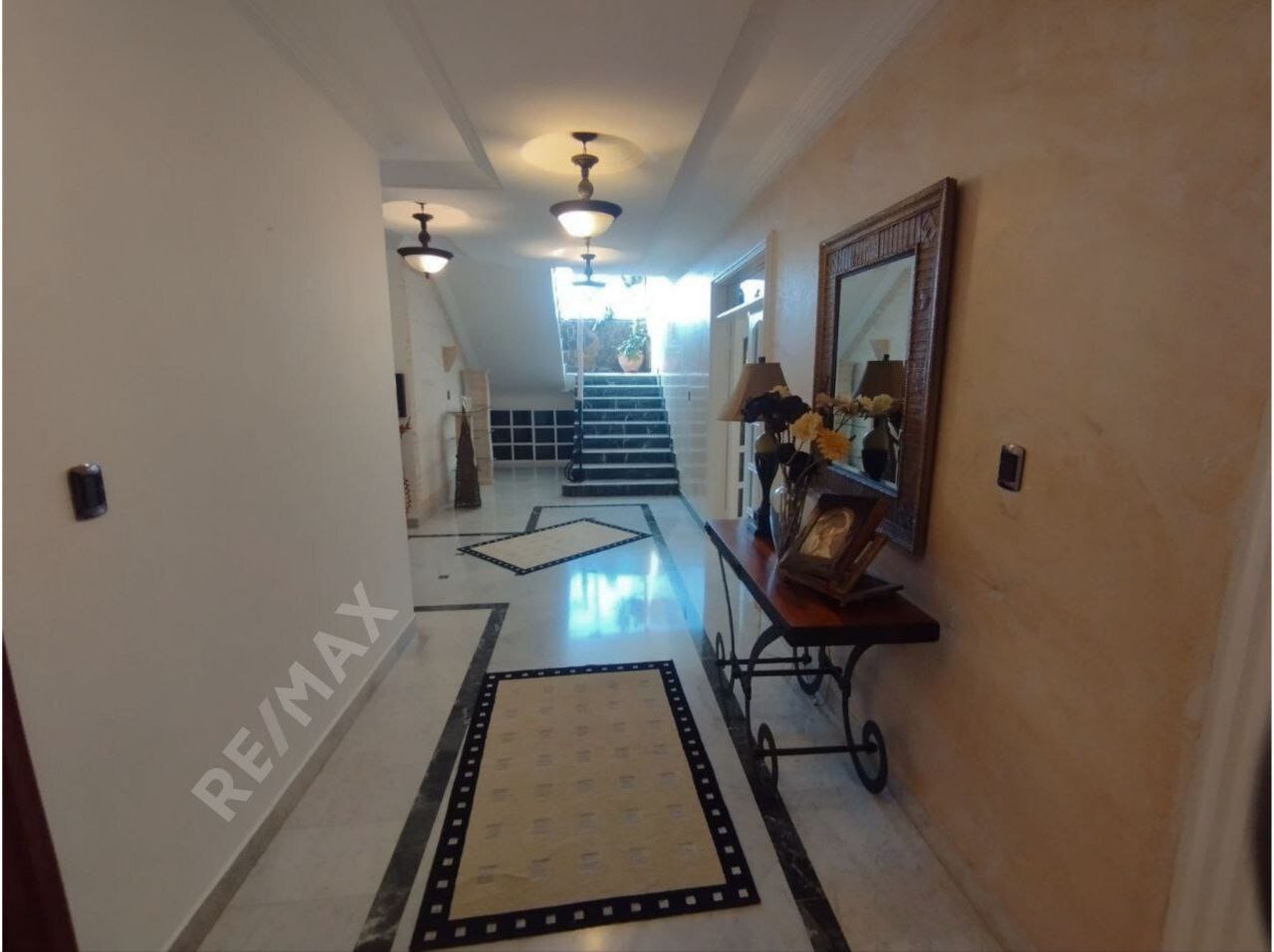 Apartamento tipo PentHouse, Urbanización Jorge Coll, Maneiro. - Imagen 6