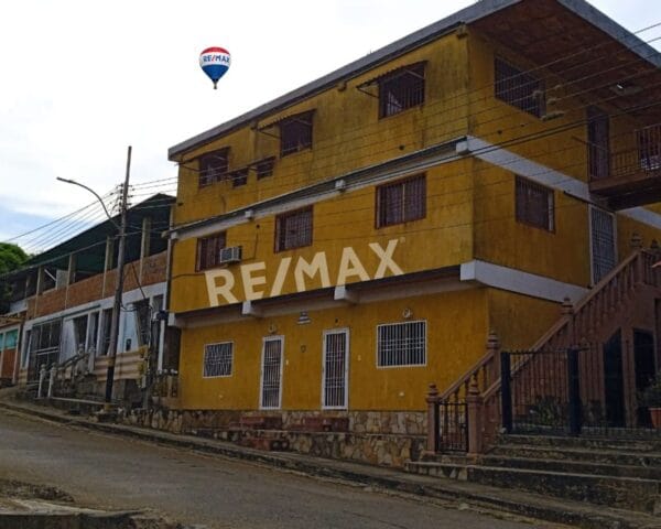 Apartamento En Venta, Sector El Maco, Gómez.