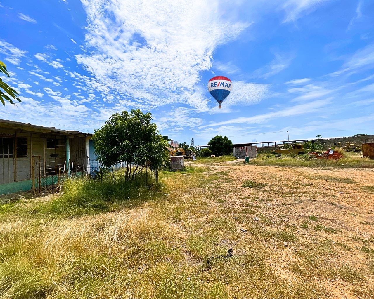 TERRENO CON GALPON EN ZONA INDUSTRIAL DE PORLAMAR - ISLA DE MARGARITA - Imagen 7