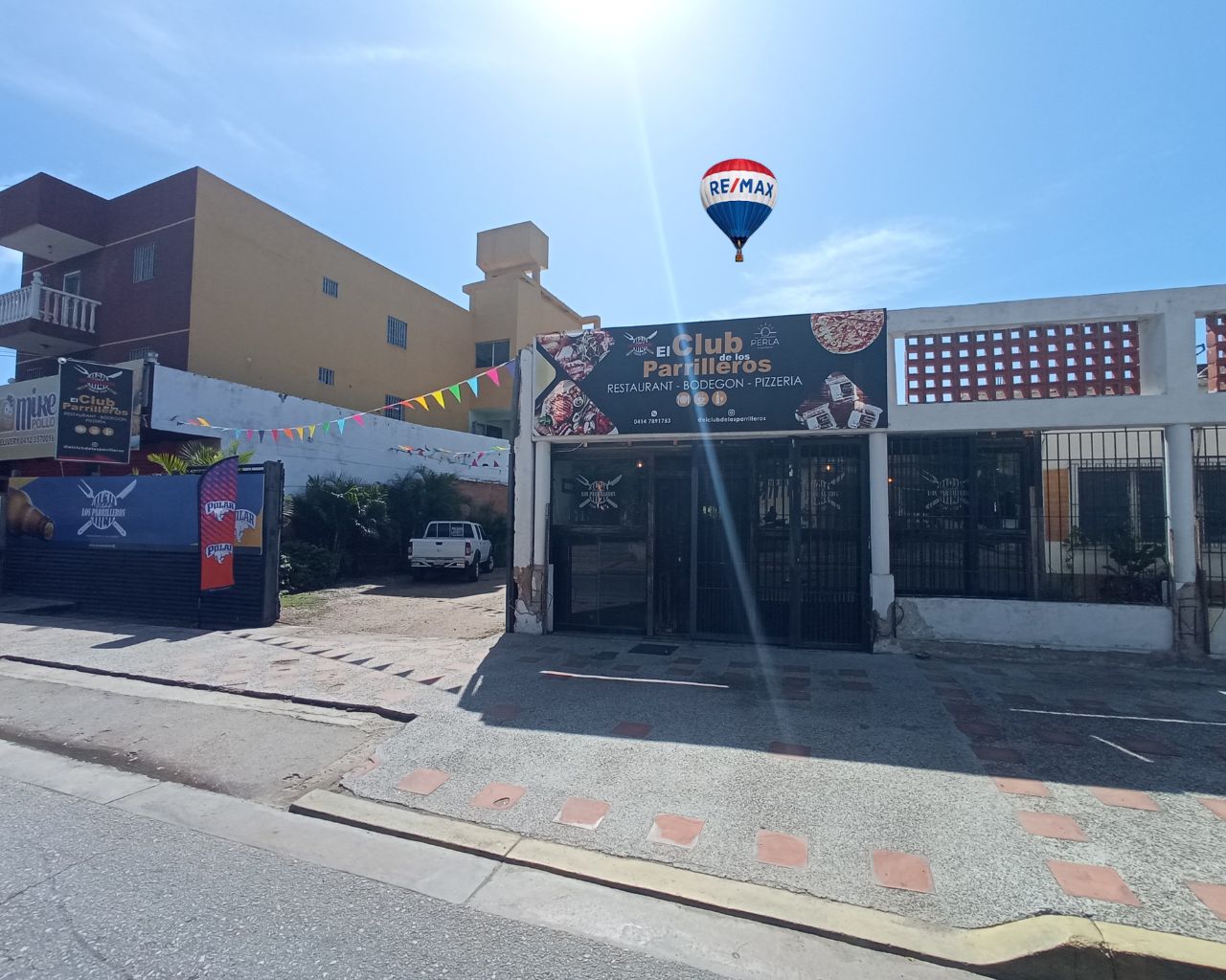 CLUB DE LOS PARRILLEROS, RENTABLE COMERCIO DE RESTAURANTE, CALLE LIBERTAD DE LOS ROBLES - Imagen 2
