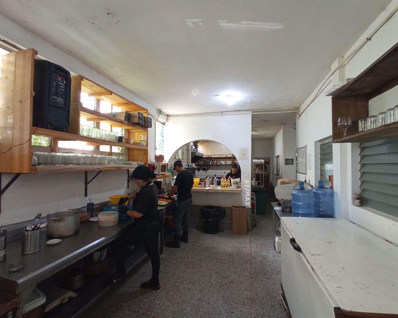 CLUB DE LOS PARRILLEROS, RENTABLE COMERCIO DE RESTAURANTE, CALLE LIBERTAD DE LOS ROBLES - Imagen 14