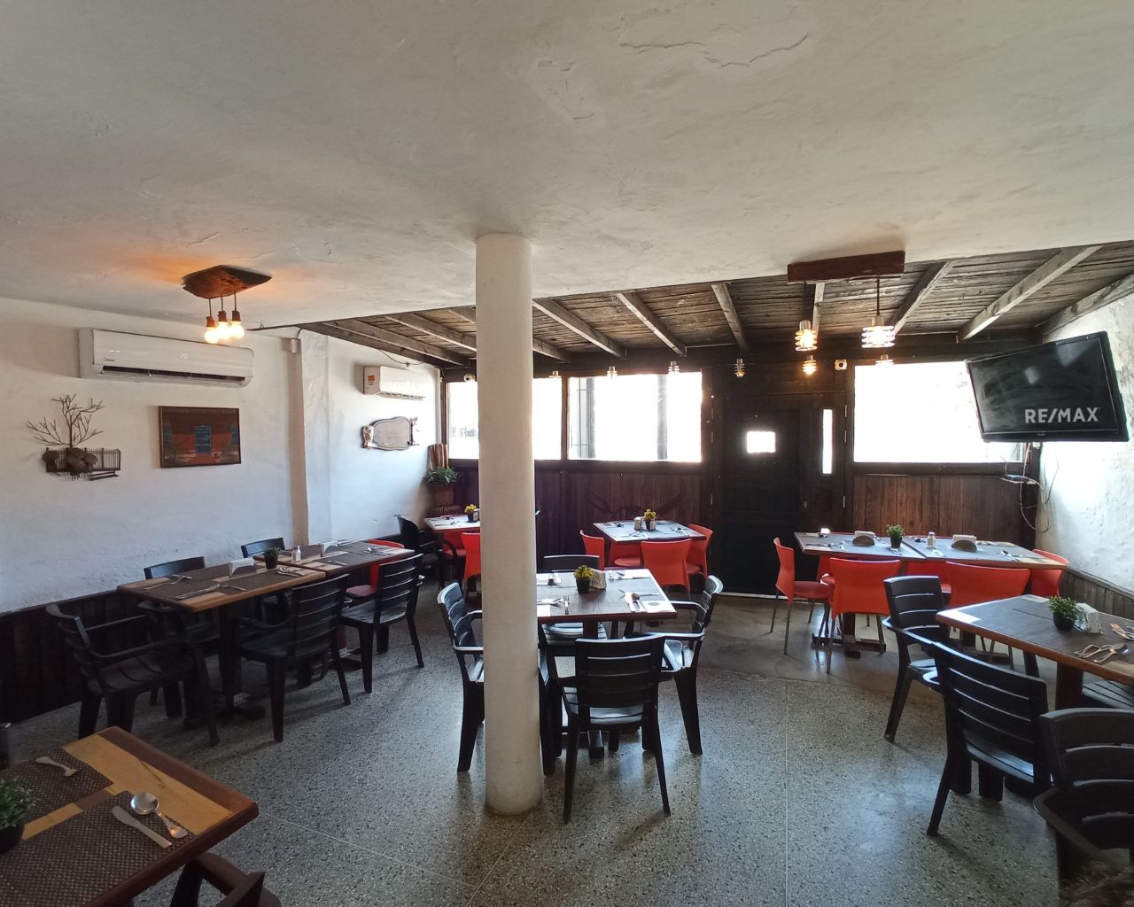 CLUB DE LOS PARRILLEROS, RENTABLE COMERCIO DE RESTAURANTE, CALLE LIBERTAD DE LOS ROBLES - Imagen 17