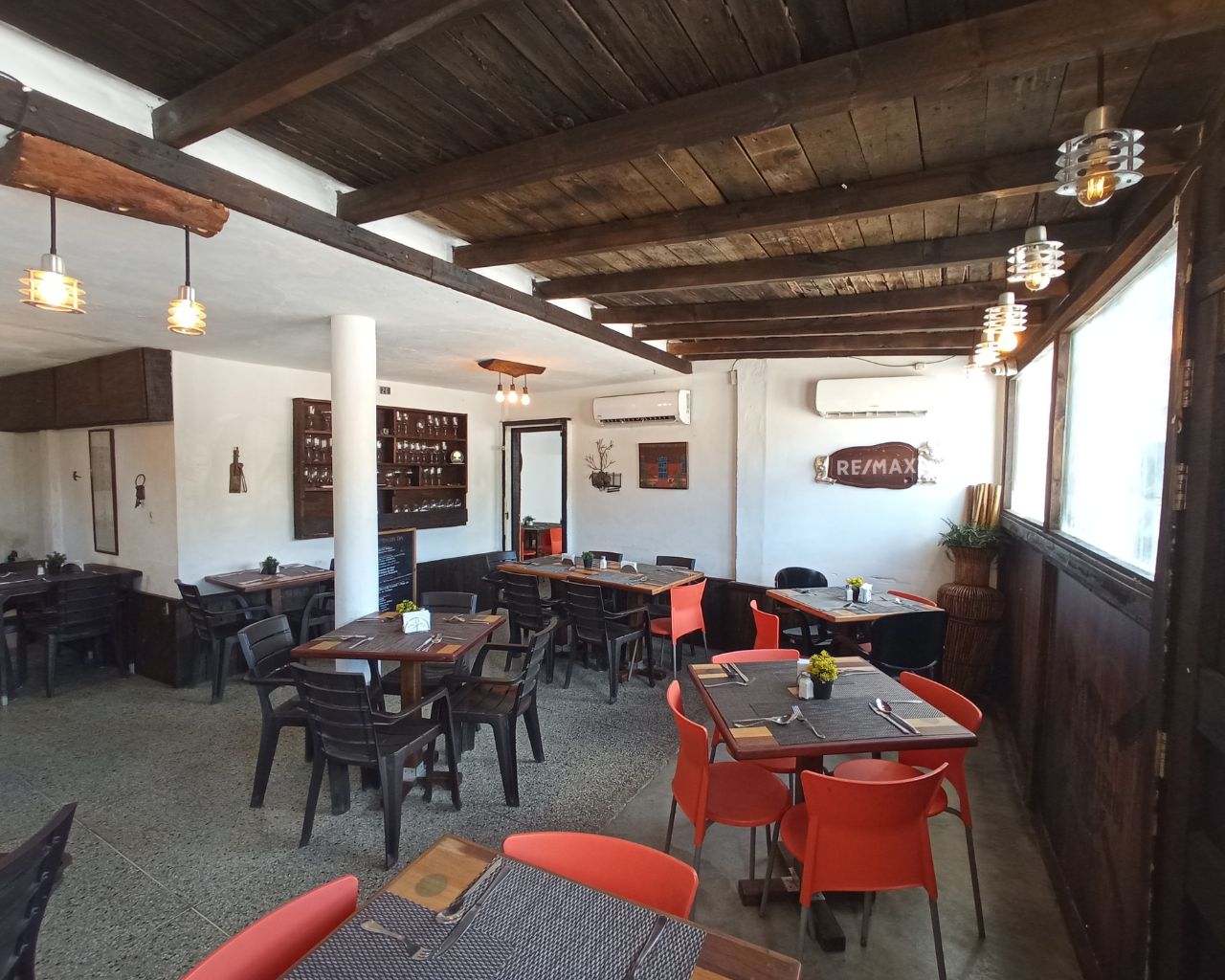 CLUB DE LOS PARRILLEROS, RENTABLE COMERCIO DE RESTAURANTE, CALLE LIBERTAD DE LOS ROBLES - Imagen 18
