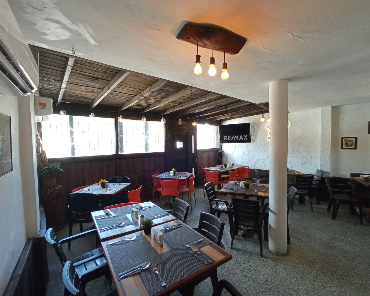 CLUB DE LOS PARRILLEROS, RENTABLE COMERCIO DE RESTAURANTE, CALLE LIBERTAD DE LOS ROBLES - Imagen 19