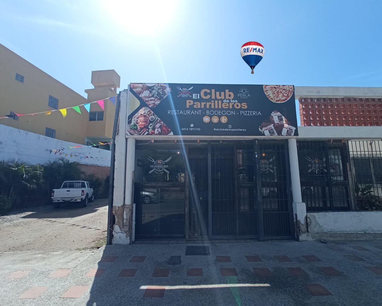 CLUB DE LOS PARRILLEROS, RENTABLE COMERCIO DE RESTAURANTE, CALLE LIBERTAD DE LOS ROBLES - Imagen 3