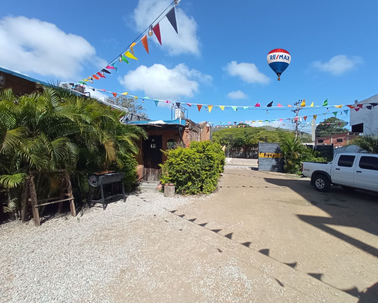 CLUB DE LOS PARRILLEROS, RENTABLE COMERCIO DE RESTAURANTE, CALLE LIBERTAD DE LOS ROBLES - Imagen 5