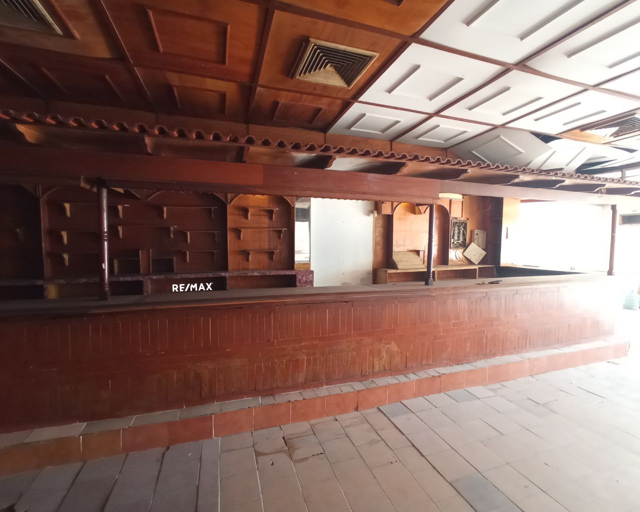 LOCAL COMERCIAL, AMPLIO Y VERSATIL EN VENTA EN PORLAMAR ISLA DE MARGARITA - Imagen 11