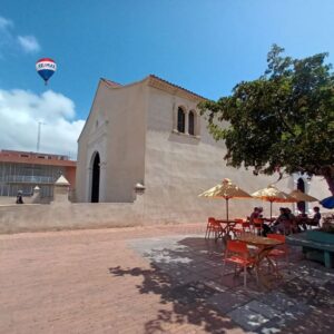 Casa De Esquina Con Alto Potencial Comercial En La Asuncion