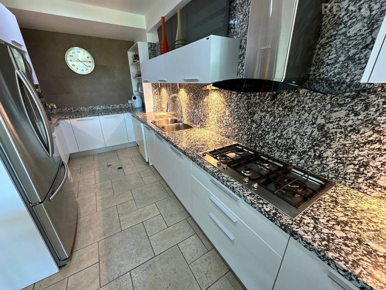 Apartamento, En Venta, Cond. Costasol, La Auyama, Isla De Margarita, 159 mt2, 3 Habitaciones + 1 de Servicio y 3 Baños + 1 de Servicio - Imagen 4