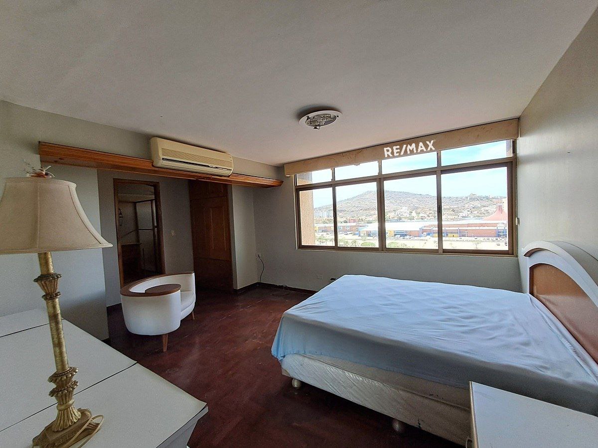 Penthouse, En Venta, Resd. Los Geranios, Urbanización Maneiro, 335.35 mt2, 4 Habitaciones y 5 Baños - Imagen 16