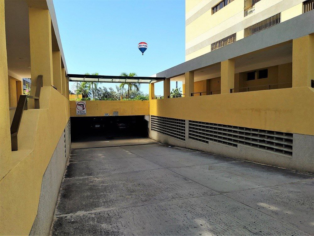 Penthouse, En Venta, Resd. Los Geranios, Urbanización Maneiro, 335.35 mt2, 4 Habitaciones y 5 Baños - Imagen 19