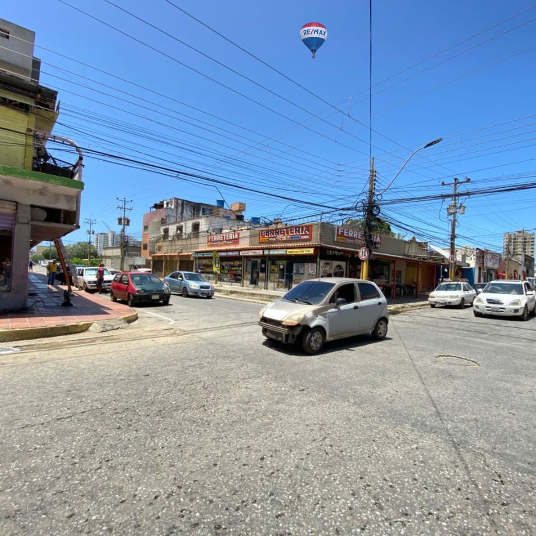 3 LOCALES EN ALQUILER, PORLAMAR, 40MT2 - Imagen 5