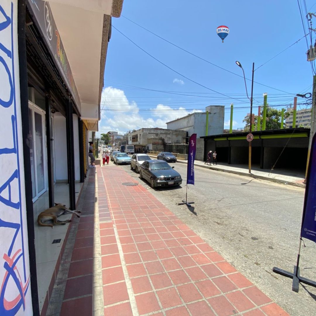 3 LOCALES EN ALQUILER, PORLAMAR, 40MT2 - Imagen 7