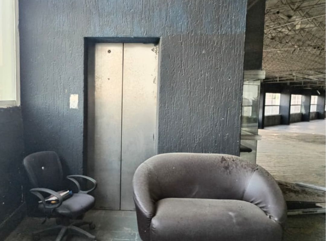 Local, En Alquiler, En Centro Comercial La Redoma, Los Robles, Nueva Esparta, Isla de Margarita, 673 mt2, 8 Baños y 2 Puestos de Estacionamiento - Imagen 17