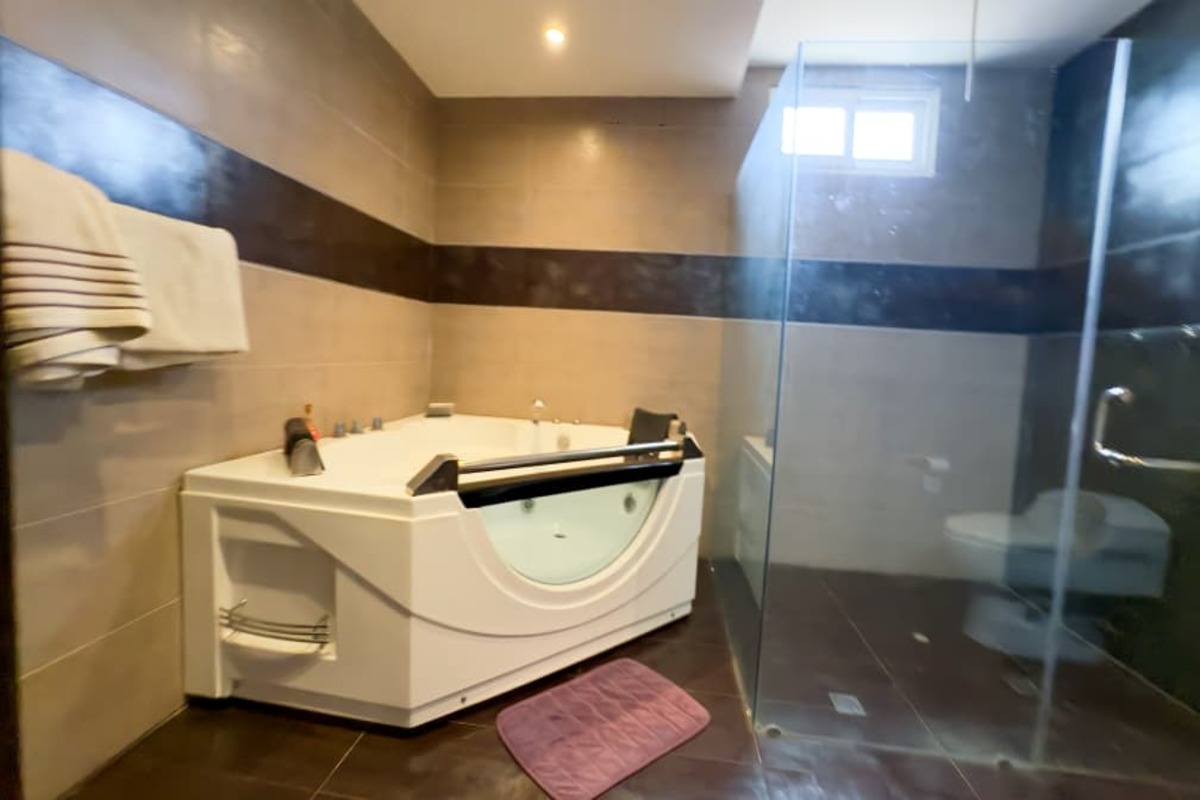 Casa de 2 Niveles, En Venta, En Urbanización Costa Azul Nueva Esparta, Isla De Margarita, 620 mt2, 5 Habitaciones y 6 Baños - Imagen 20