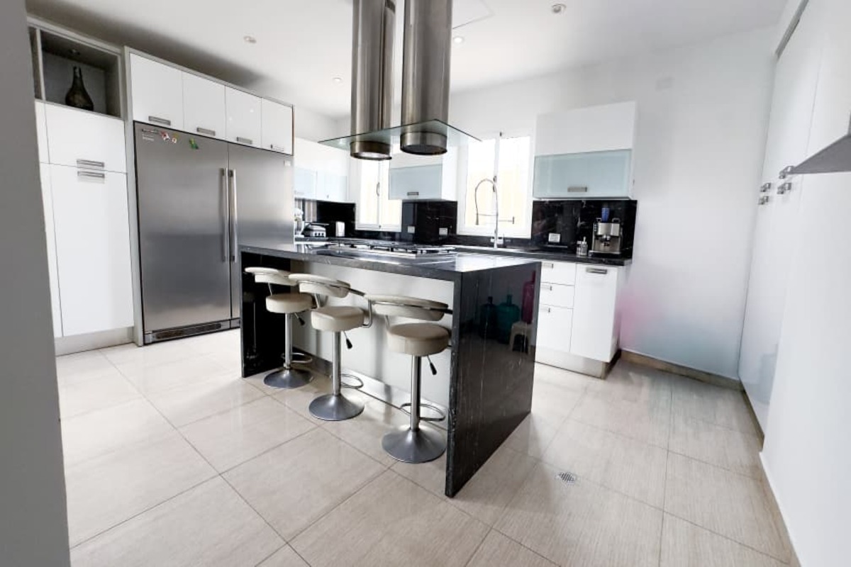 Casa de 2 Niveles, En Venta, En Urbanización Costa Azul Nueva Esparta, Isla De Margarita, 620 mt2, 5 Habitaciones y 6 Baños - Imagen 4