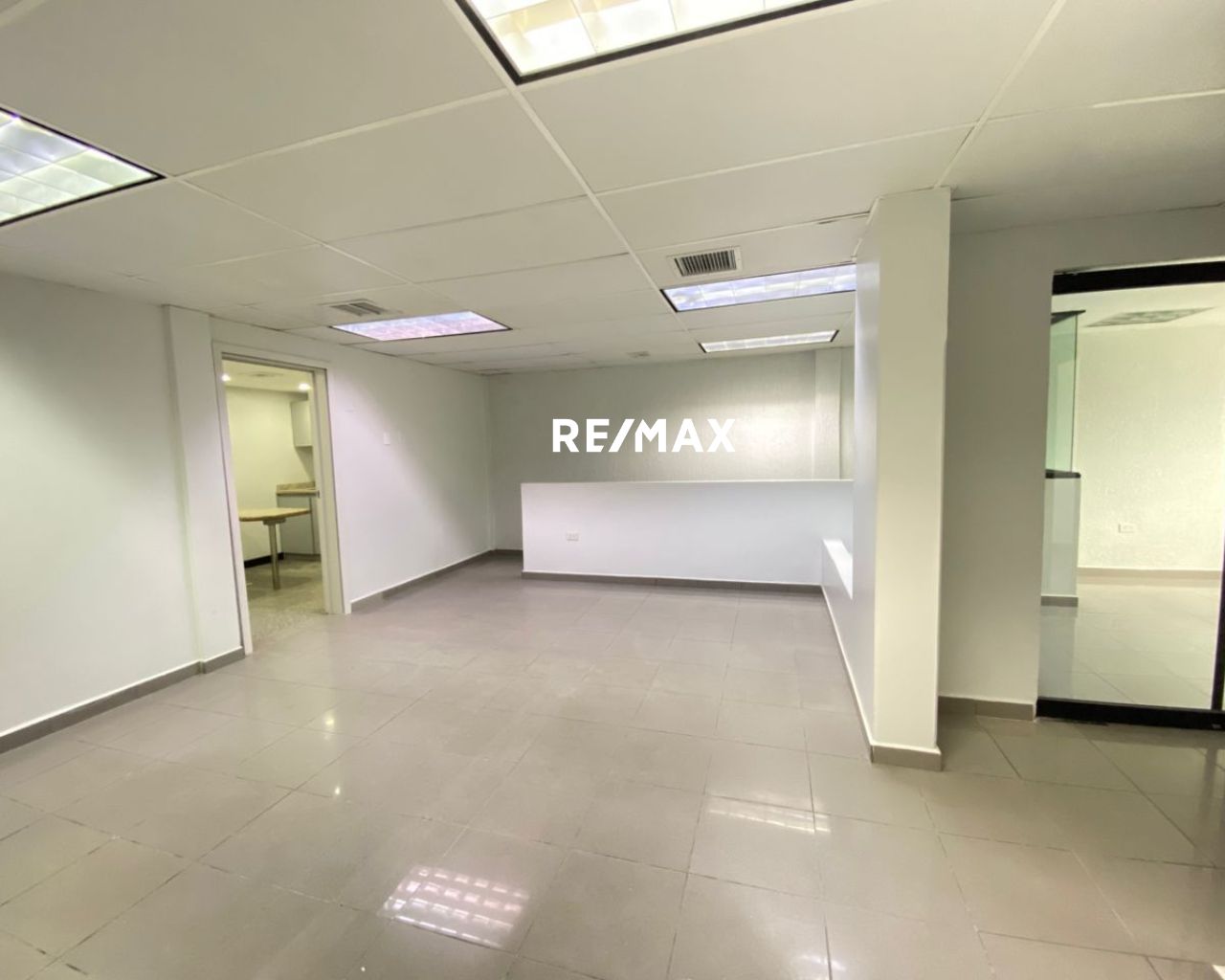 Local Comercial, En Venta, En La Asunción, Nueva Esparta, Isla de Margarita, 170 mt2 y 3 Baños - Imagen 21