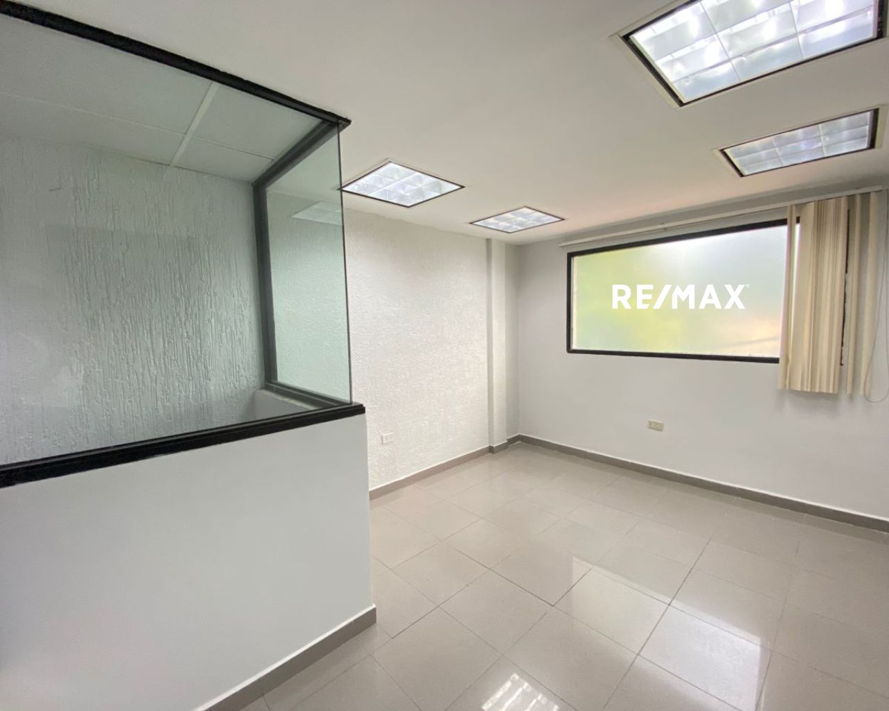Local Comercial, En Venta, En La Asunción, Nueva Esparta, Isla de Margarita, 170 mt2 y 3 Baños - Imagen 23