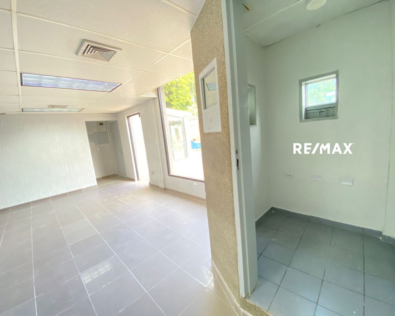 Local Comercial, En Venta, En La Asunción, Nueva Esparta, Isla de Margarita, 170 mt2 y 3 Baños - Imagen 25