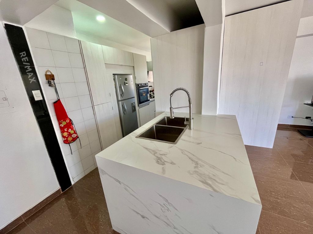 Apartamento, En Venta, Edificio Mansión Caribe, Urbanización Costa Azul, Isla de Margarita, Nueva Esparta, 108 mt2, 2 Habitaciones y 2 Baños - Imagen 3