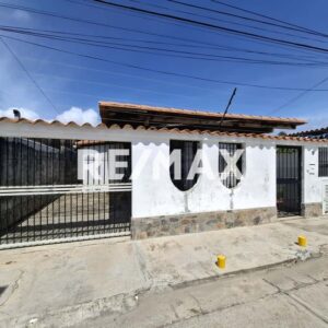 Casa, En Venta, En Urbanización Playa el Ángel, Nueva Esparta, Isla de Margarita, 223,30 mt2, 4 Habitaciones y 3 Baños