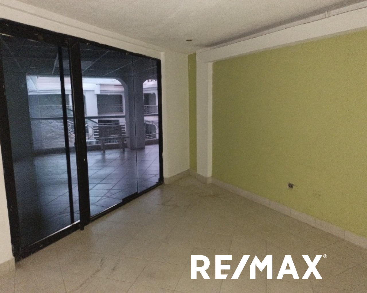 Local, En Alquiler, En Centro Comercial C.C.M, AV. Bolivar, 42,50 mt2 y 1 baño - Imagen 5