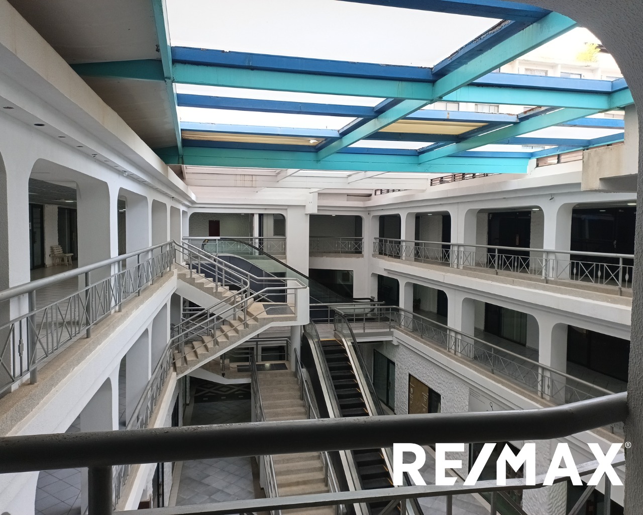 Local, En Alquiler, En Centro Comercial C.C.M, AV. Bolivar, 42,50 mt2 y 1 baño - Imagen 3