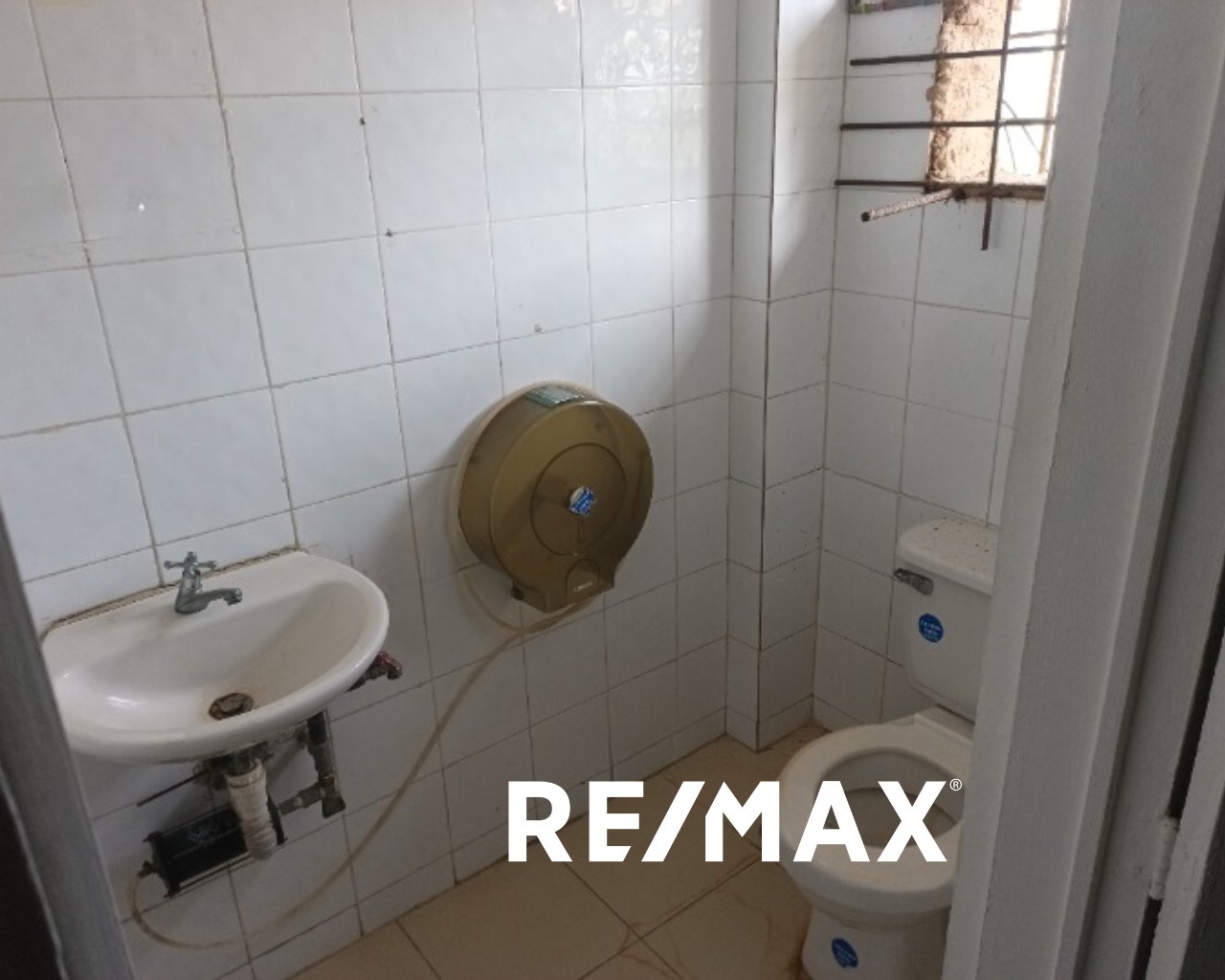Local, En Alquiler, En Centro Comercial C.C.M, AV. Bolivar, 42,50 mt2 y 1 baño - Imagen 12