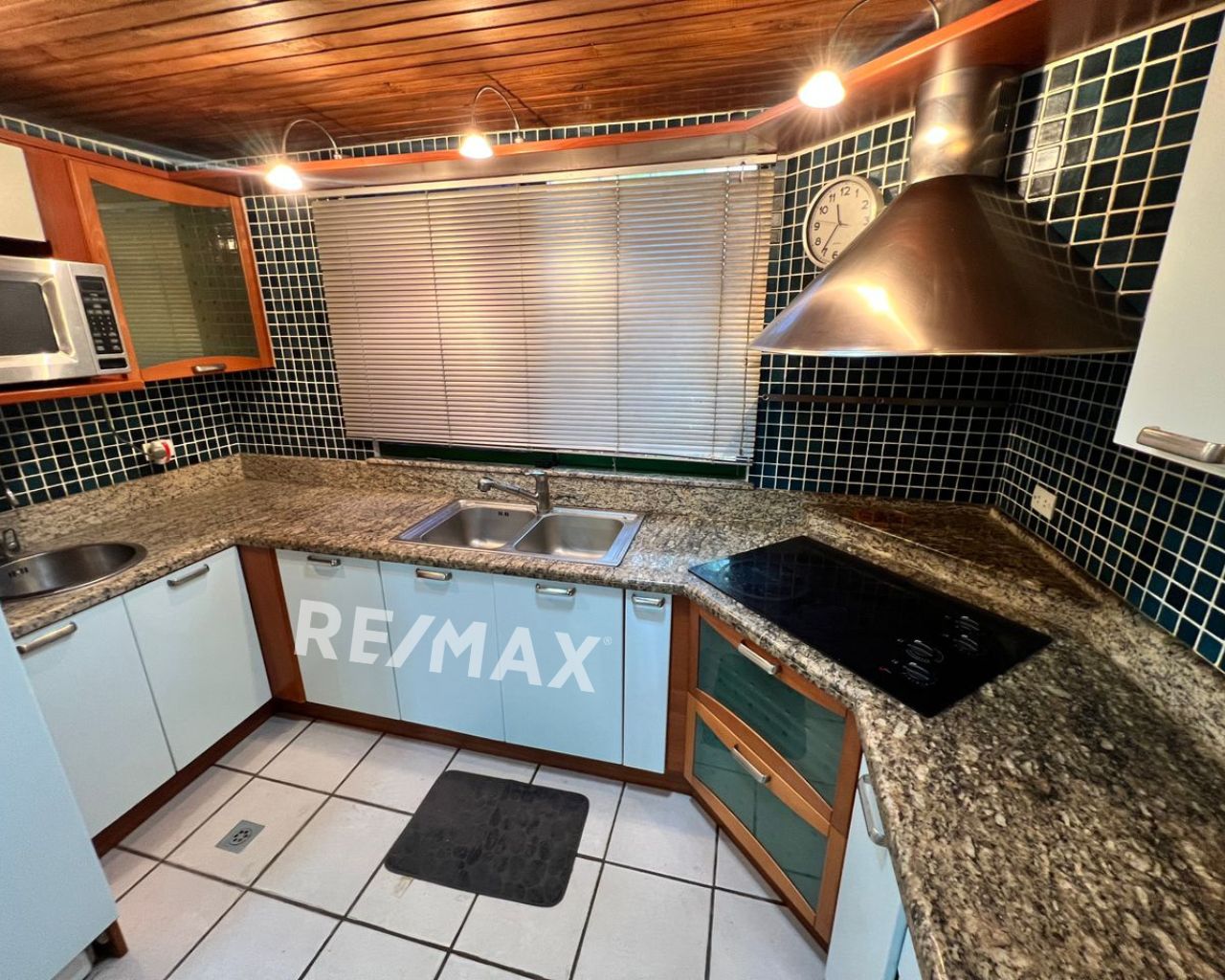 Apartamento, En Alquiler, Resid. La Cresta, En Playa El Angel, Nueva Esparta, Isla de Margarita, 104 MT2, 3 Habitaciones y 3 Baños - Imagen 11