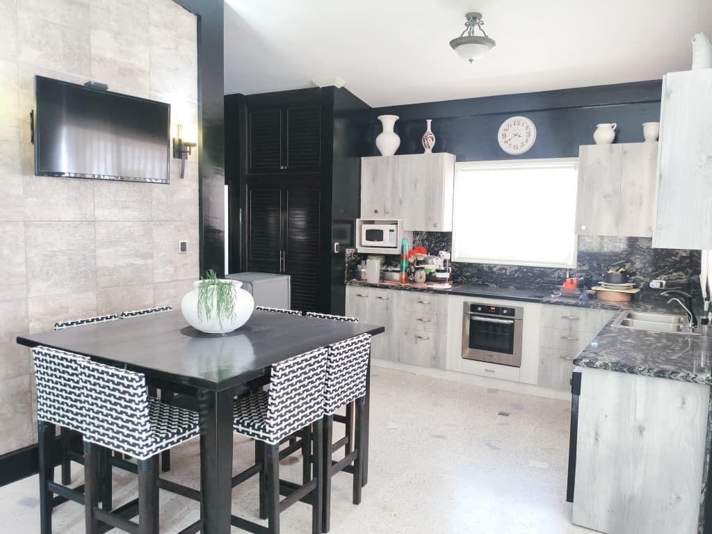 CASA EQUIPADA CON PISCINA, SAUNA Y CANEY TECHADO, EN VENTA, EN URB. PALO SANO, NUEVA ESPARTA, ISLA DE MARGARITA, 934,50 MT2, 5 Habitaciones y 8 Baños - Imagen 13