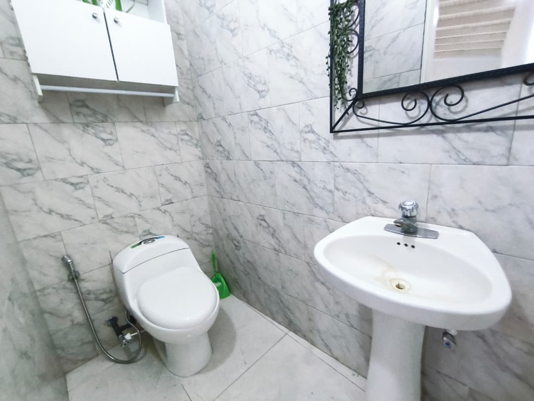 CASA EQUIPADA CON PISCINA, SAUNA Y CANEY TECHADO, EN VENTA, EN URB. PALO SANO, NUEVA ESPARTA, ISLA DE MARGARITA, 934,50 MT2, 5 Habitaciones y 8 Baños - Imagen 23