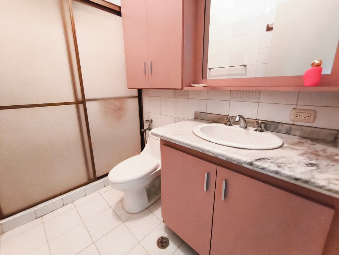 CASA EQUIPADA CON PISCINA, SAUNA Y CANEY TECHADO, EN VENTA, EN URB. PALO SANO, NUEVA ESPARTA, ISLA DE MARGARITA, 934,50 MT2, 5 Habitaciones y 8 Baños - Imagen 27