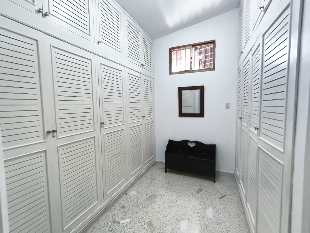 CASA EQUIPADA CON PISCINA, SAUNA Y CANEY TECHADO, EN VENTA, EN URB. PALO SANO, NUEVA ESPARTA, ISLA DE MARGARITA, 934,50 MT2, 5 Habitaciones y 8 Baños - Imagen 29