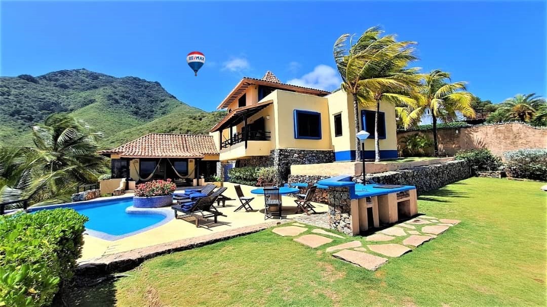 Casa, En Venta, En Manantiales de Guayamuri, Nueva Esparta, Isla de Margarita, 400 MT2, 5 Habitaciones y 6 Baños