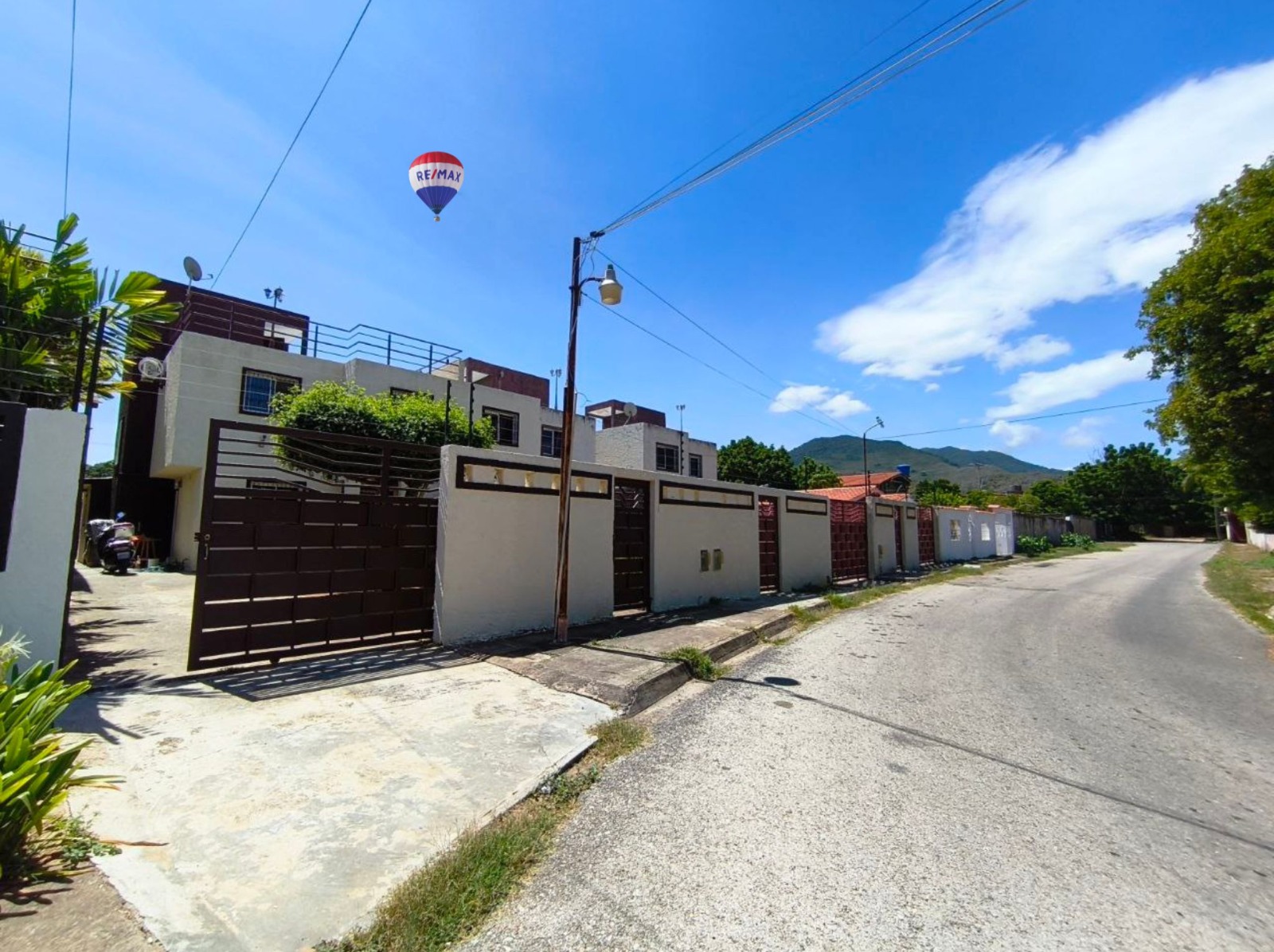 Townhouse de 3 Plantas, En Venta, En Palo Sano, La Asunción, Nueva Esparta, Isla de Margarita, 128 MT2, 4 Habitaciones y 3 Baños - Imagen 3