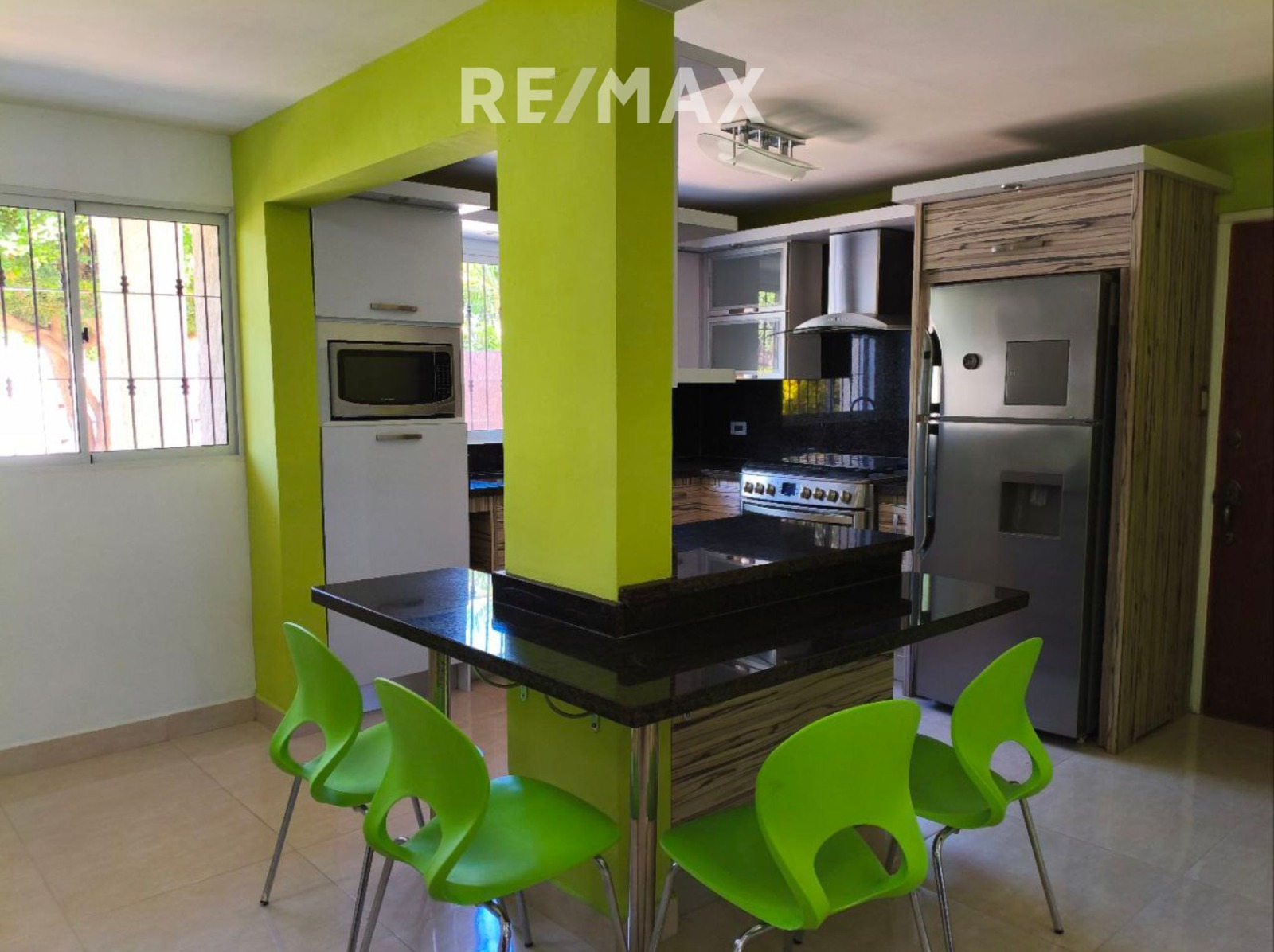 Townhouse de 3 Plantas, En Venta, En Palo Sano, La Asunción, Nueva Esparta, Isla de Margarita, 128 MT2, 4 Habitaciones y 3 Baños - Imagen 9