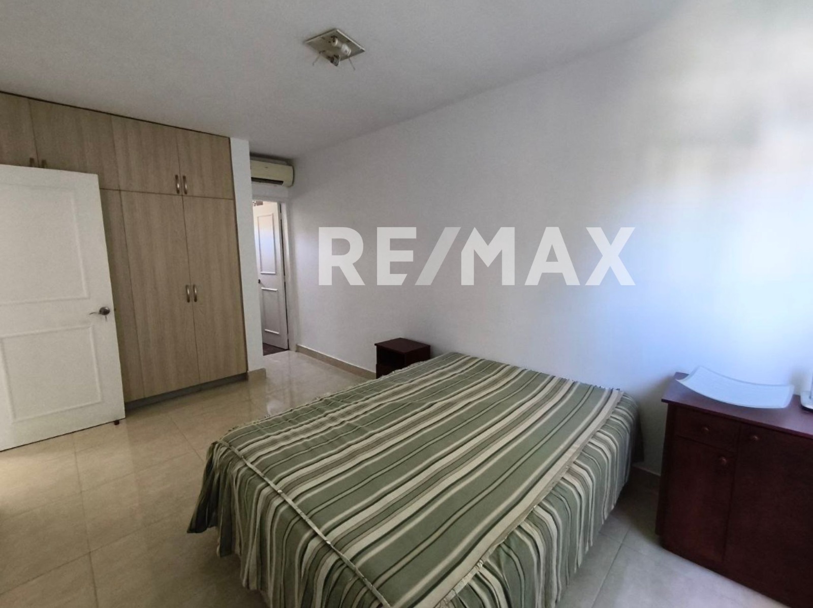Townhouse de 3 Plantas, En Venta, En Palo Sano, La Asunción, Nueva Esparta, Isla de Margarita, 128 MT2, 4 Habitaciones y 3 Baños - Imagen 20