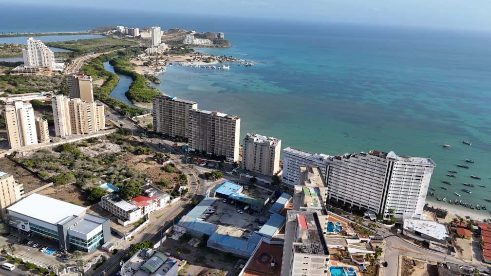 Edificio, En Venta, La Marina, En Porlamar, Nueva Esparta, Isla de Margarita, 8.065 m² y 3 Baños - Imagen 21