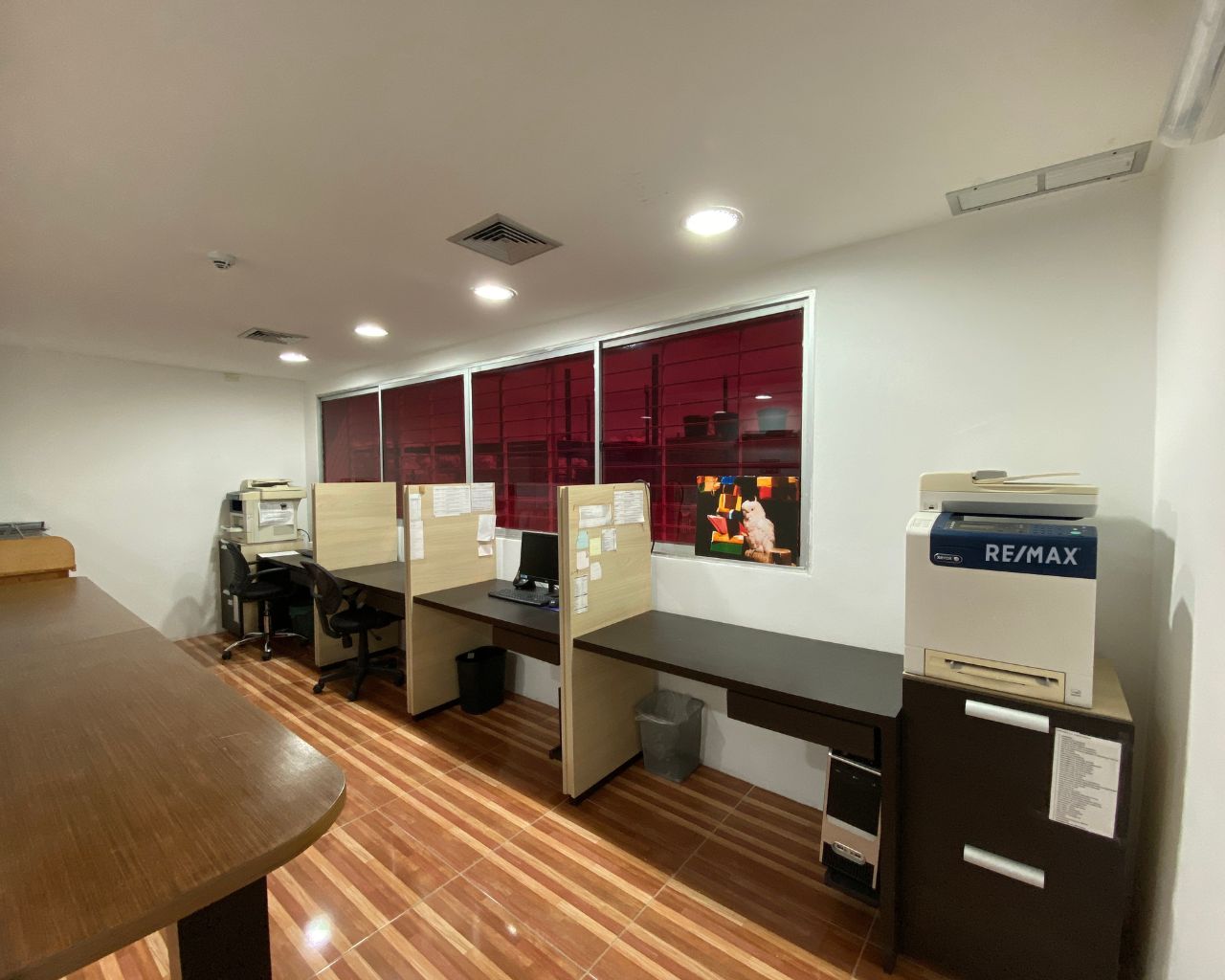 Oficina De Lujo De 411 M², En Alquiler, Primera Planta Operativa Con Oficinas Privadas Y Sala De Juntas + Nivel Sup, En Calle Marcano, Porlamar, Nueva Esparta, Isla de Margarita, 823 MT2, 5 Oficinas y 4 Baños - Imagen 10