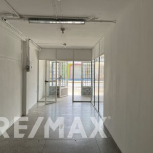 Local, En Alquiler, Consultorio Medico, En Juan Griego, Nueva Esparta, Isla de Margarita, 15 mt2, 1 Baño y 1 Puesto de Estacionamiento