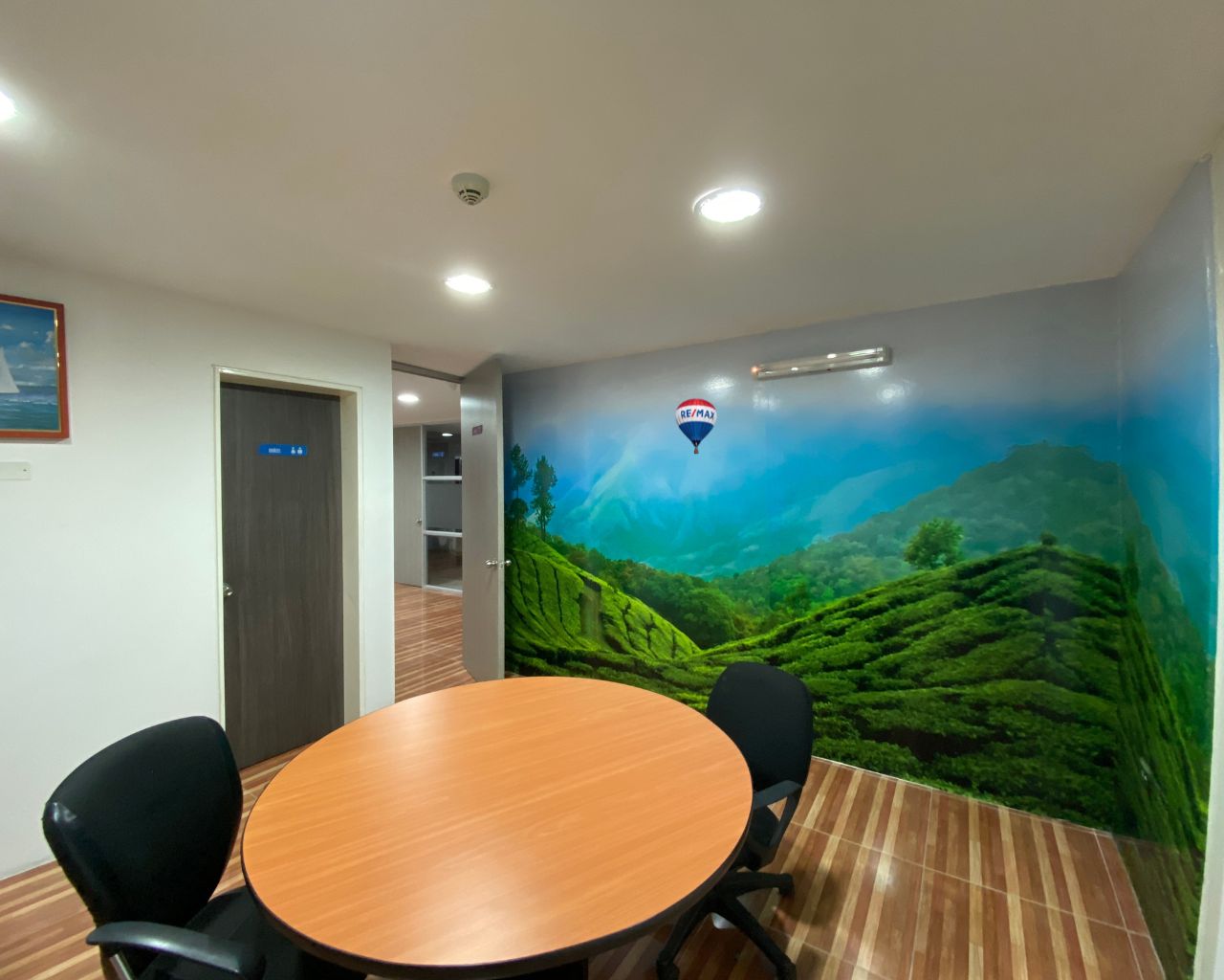 Oficina De Lujo De 411 M², En Alquiler, Primera Planta Operativa Con Oficinas Privadas Y Sala De Juntas + Nivel Sup, En Calle Marcano, Porlamar, Nueva Esparta, Isla de Margarita, 823 MT2, 5 Oficinas y 4 Baños - Imagen 17