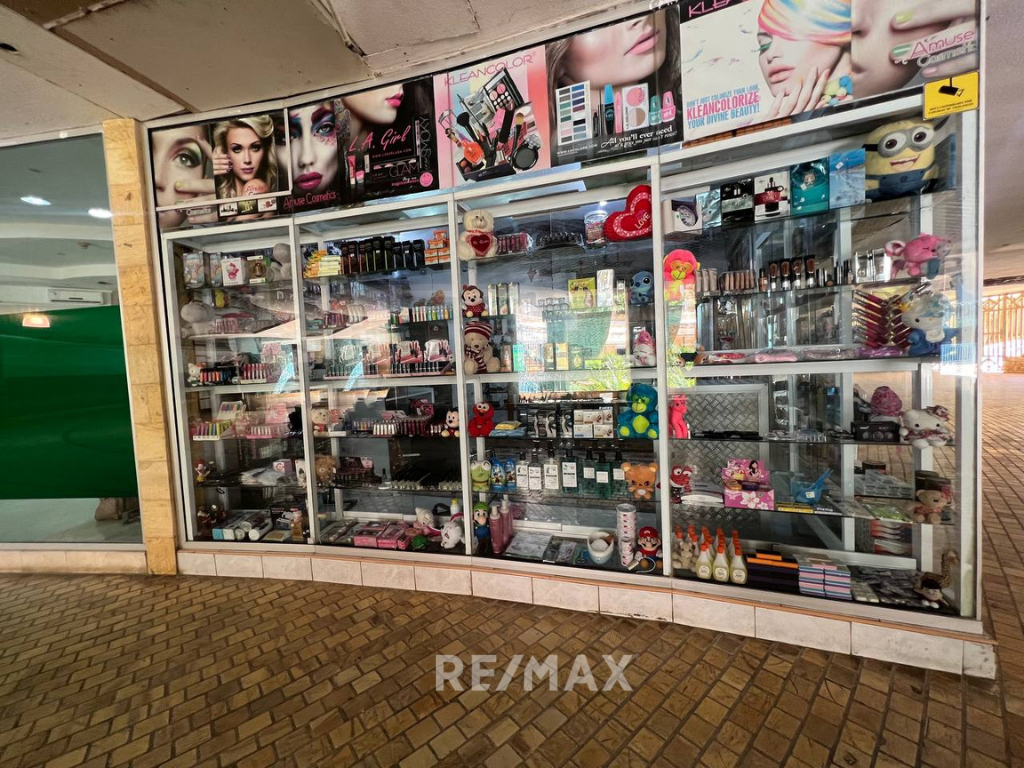 Local, En Venta, En Centro Comercial Jumbo, En La AV. 4 de mayo, nueva esparta, Isla de Margarita, 34,90 mt2 - Imagen 2