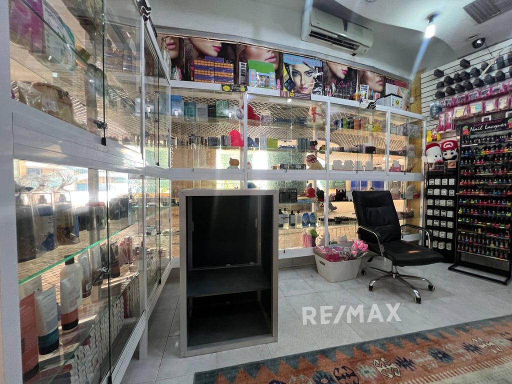 Local, En Venta, En Centro Comercial Jumbo, En La AV. 4 de mayo, nueva esparta, Isla de Margarita, 34,90 mt2 - Imagen 6