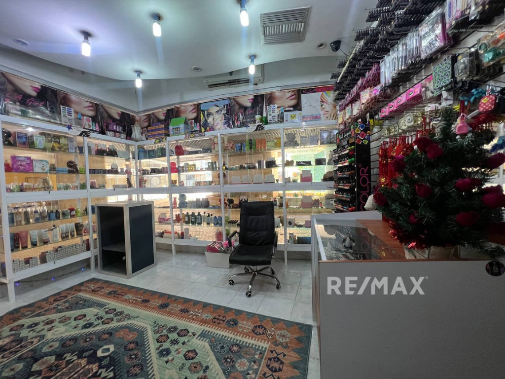 Local, En Venta, En Centro Comercial Jumbo, En La AV. 4 de mayo, nueva esparta, Isla de Margarita, 34,90 mt2 - Imagen 7