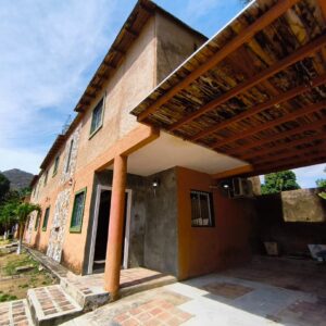 Townhouse, En Venta, En Resid. La Floresta, El Valle, Nueva Esparta, Isla de Margarita, 150 mt2, 3 Hab y 3 Baños