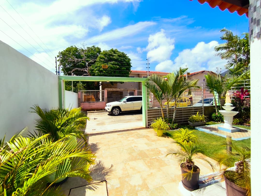Townhouse, En Venta, Urbanización Los Olivos, Nueva Esparta, Isla de Margarita, 180 Mt2, 4 Hab y 2 1/2 Baños - Imagen 4